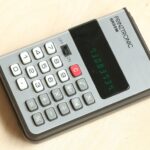 1920px-Prinztronic_SR99M_pocket_calculator_made_in_Japan_51878786866